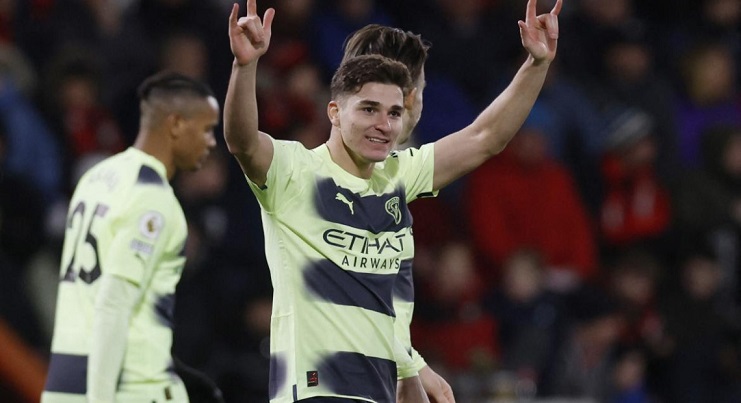 Świetna rola Juliána Álvareza i Phila Fodena